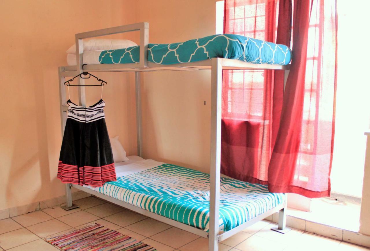 Urban Backpackers Hostel Johannesburg Bagian luar foto
